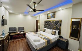 Hotel Swiss Pearl